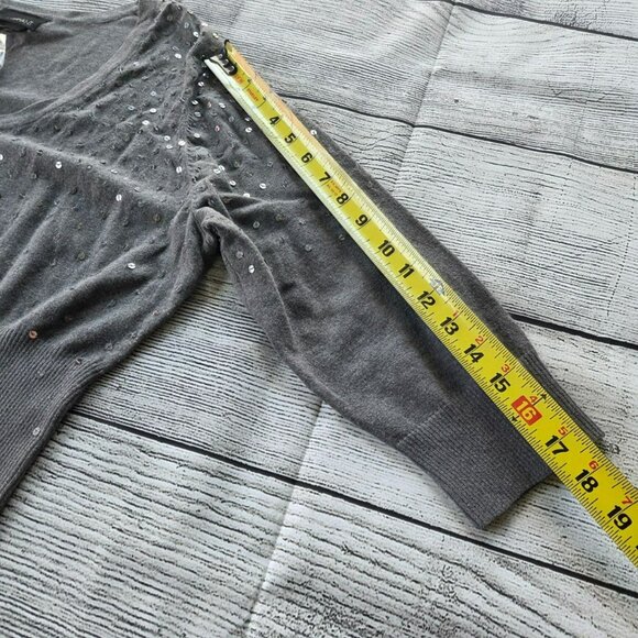 Lane Bryant NWT 18/20 button up top sweater with sequins plus size Gray - Picture 11 of 12